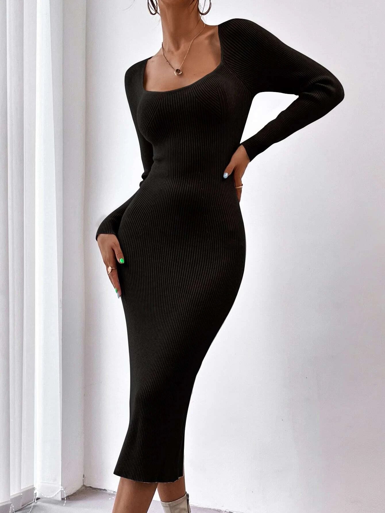 Square Neck Raglan Sleeve Slit Back Dress_ Black