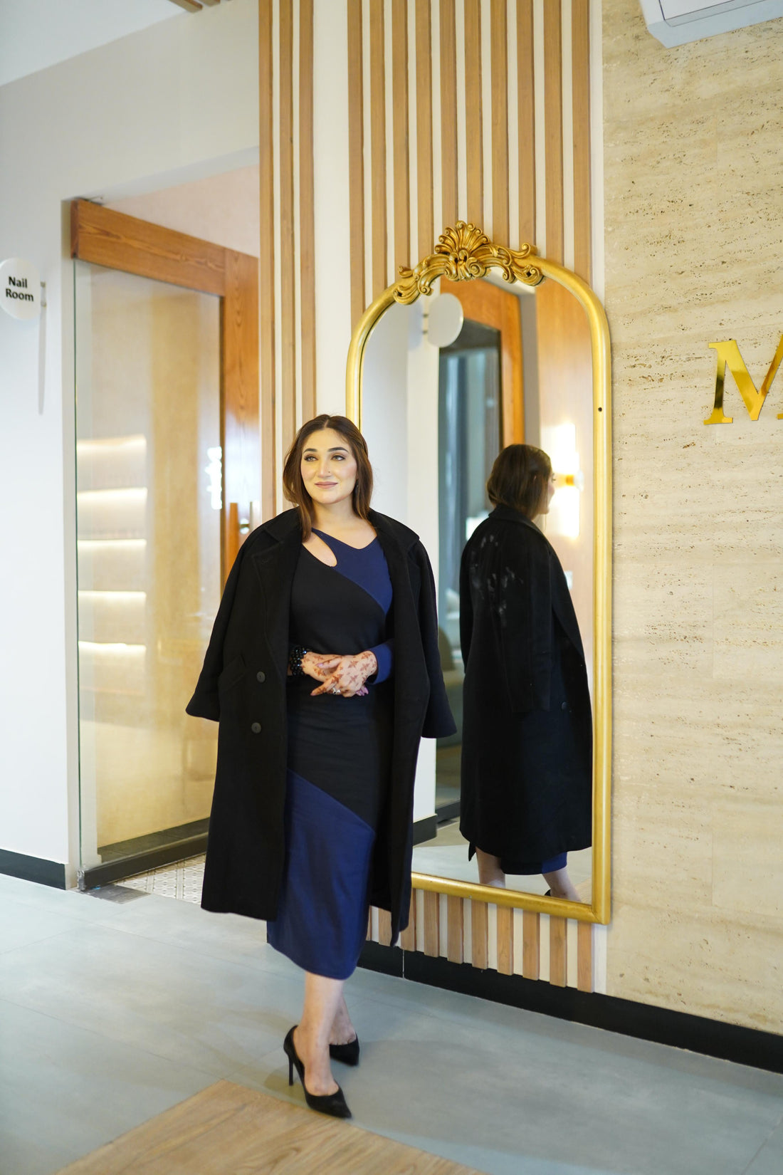 Cut Neck Dress _ Navy/Black