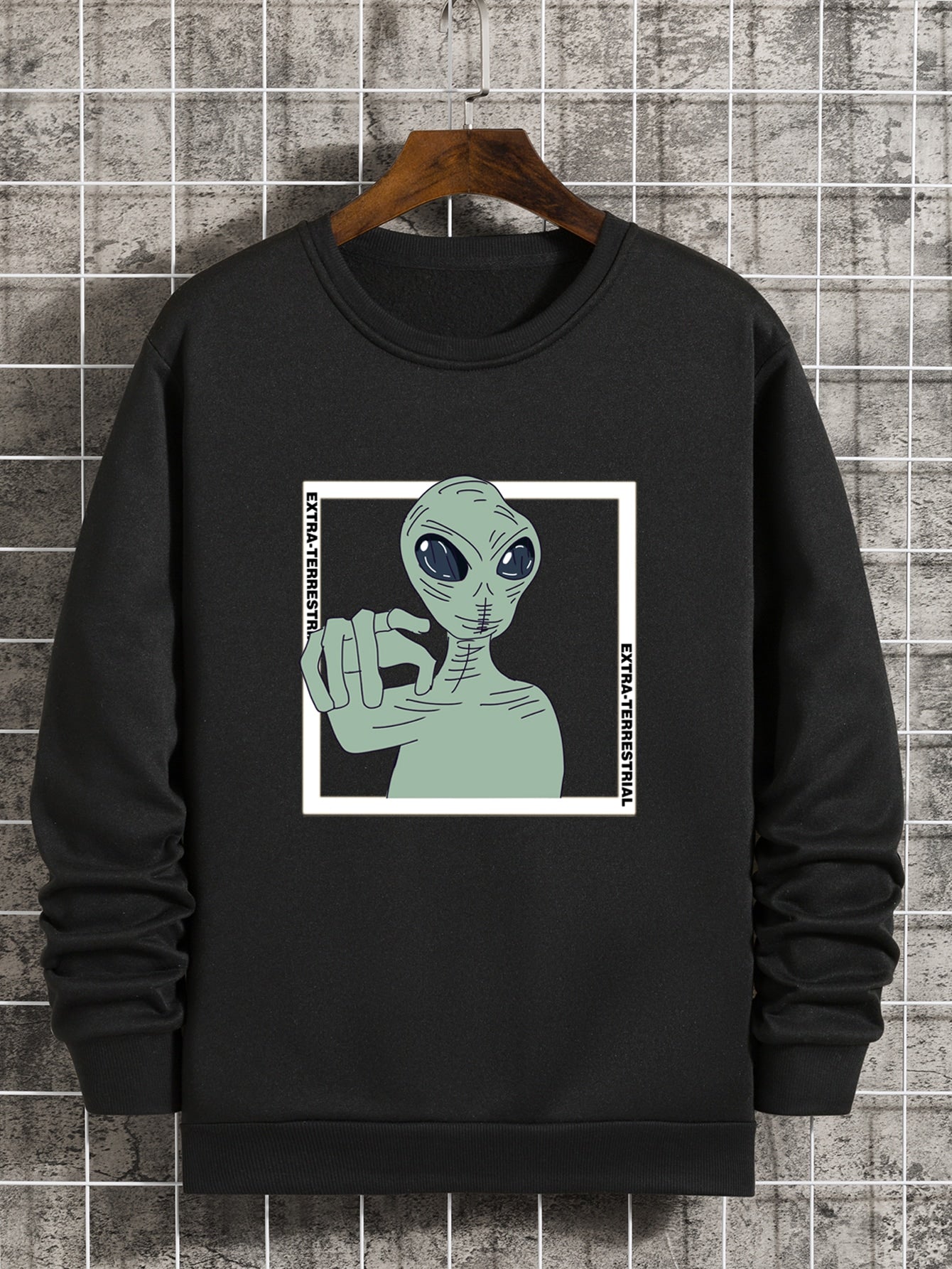 Alien Sweatshirt_Black