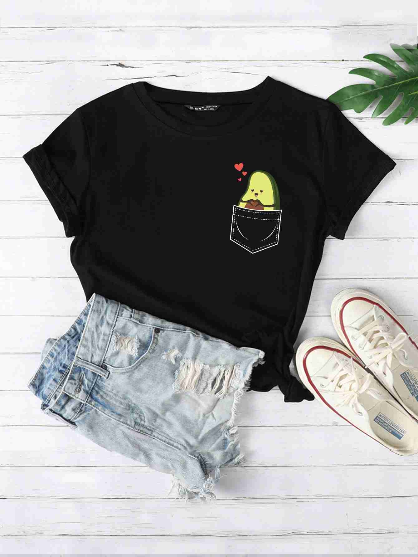 Avocado On Pocket Crop Top – Black