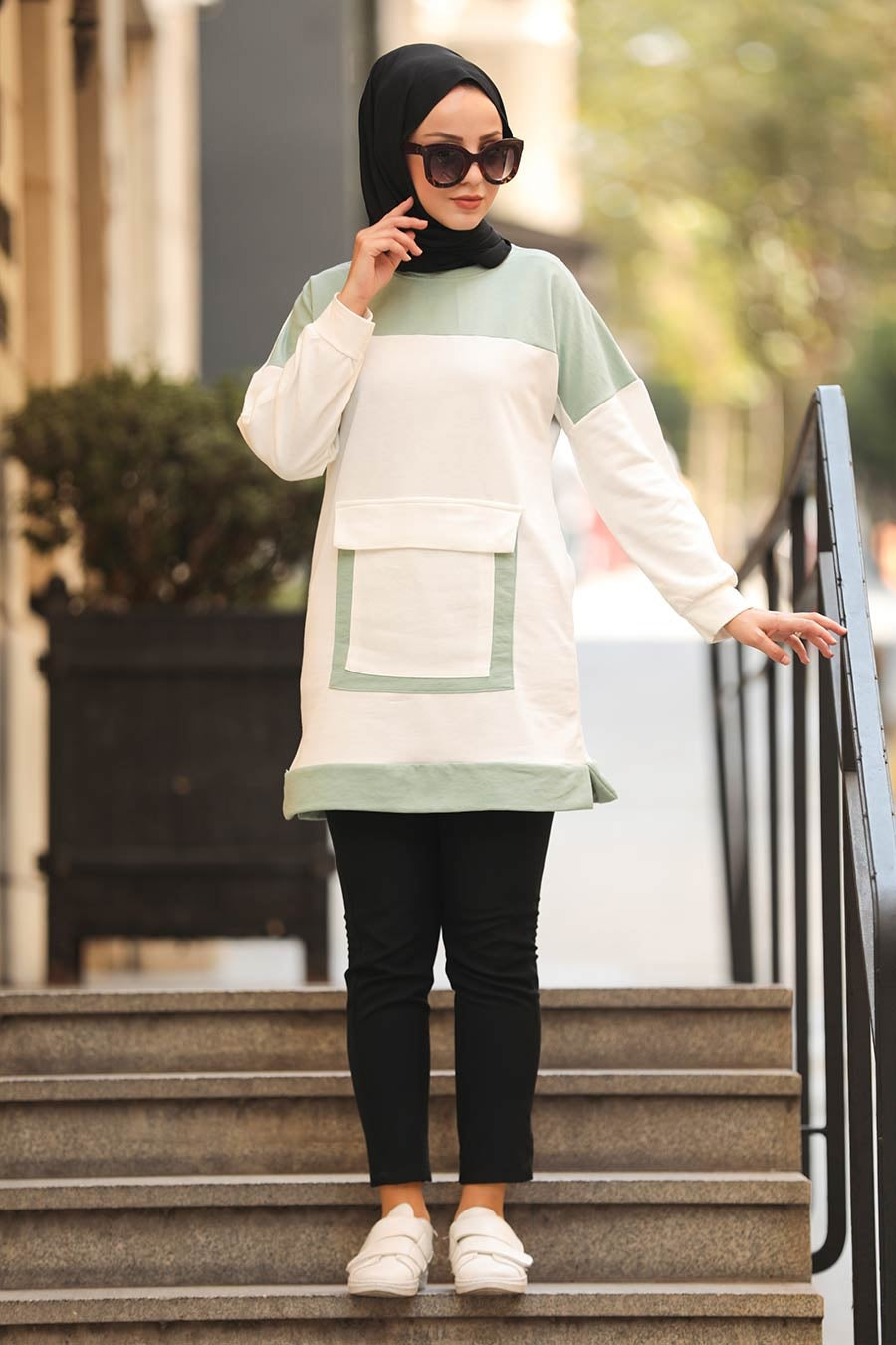 Front Pocket Plain Hoddie _ Mint GreenWhite