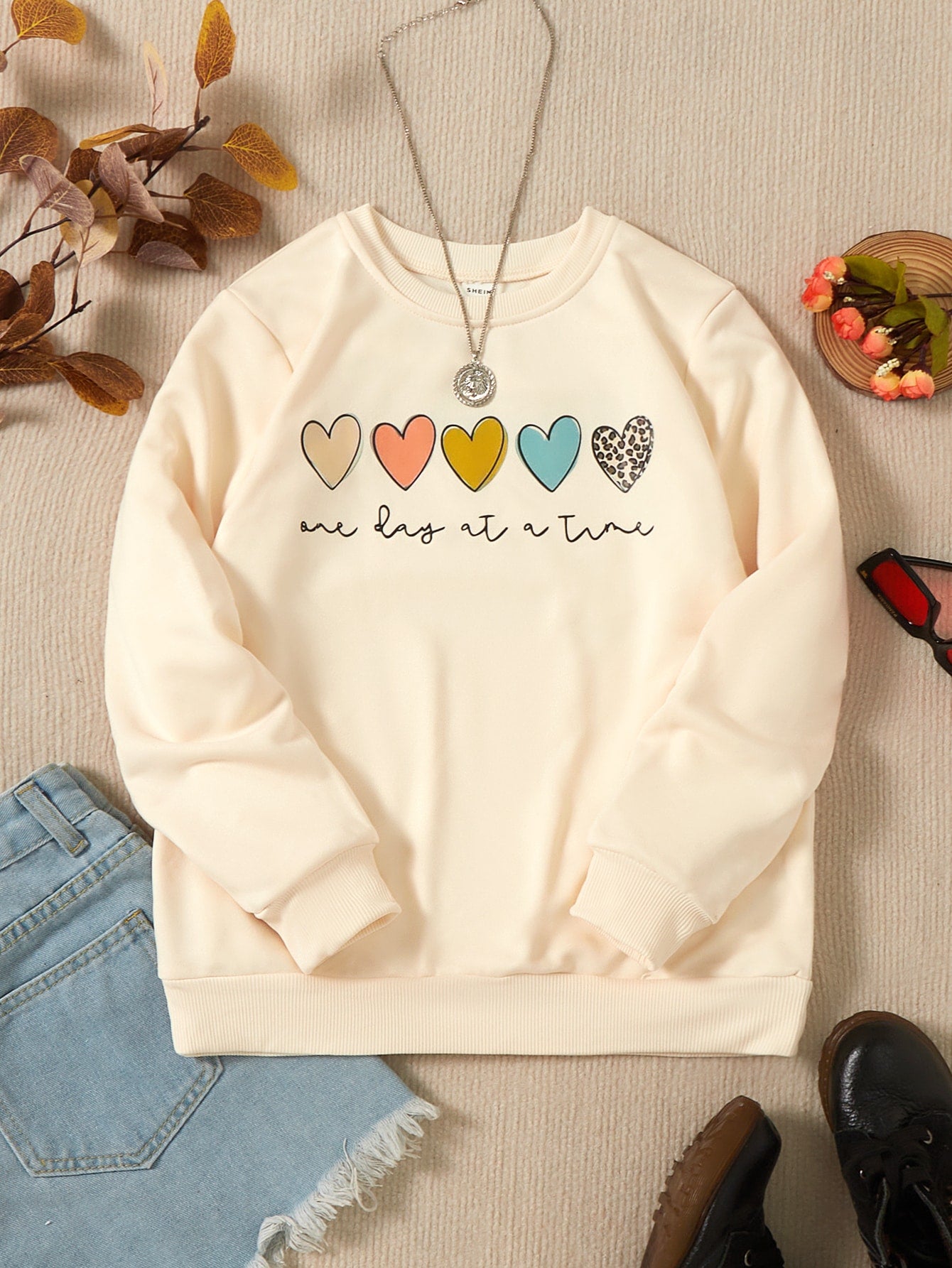 Hearts Sweatshirt _ Off White